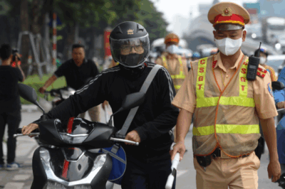 Quy trình dừng xe kiểm tra của CSGT thế nào là chuẩn nhất và những điều người dân cần biết