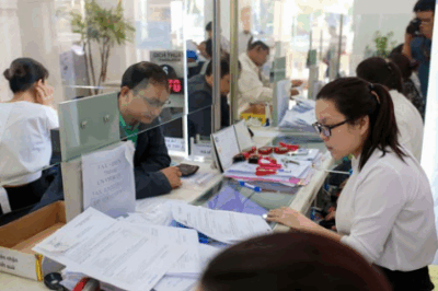 Quy định mới nhất liên quan đến tiền khiến nhiều cán bộ công chức đi làm xin nghỉ phép nhiều giờ tiếc ngẩn tiếc ngơ