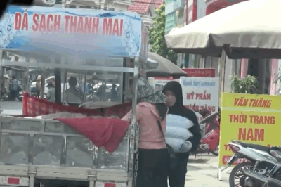 Đằng sau những chuyến xe chở đá lạnh vào quán bán nước giải khát: r-ù-n-g mình với quy trình sản xuất siêu bẩn